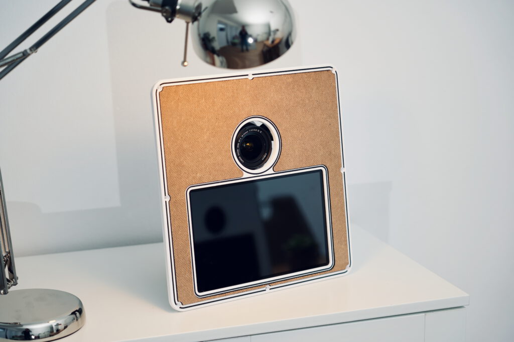 Fotobox V10 Front mit Holzoptik